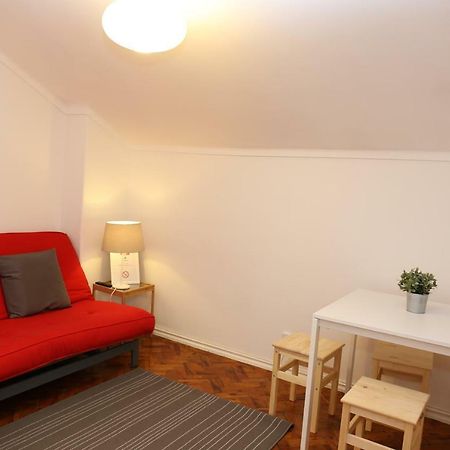 White Cosy Apartment ลิสบอน ภายนอก รูปภาพ